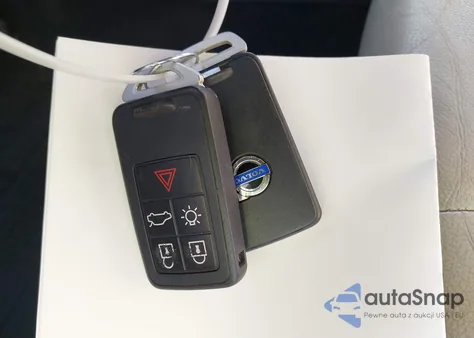 2017 Volvo V60 Cross Country T5 from USA, damaged, VIN YV440MWK1H1037899